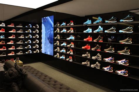 shoe stores that sell jordans